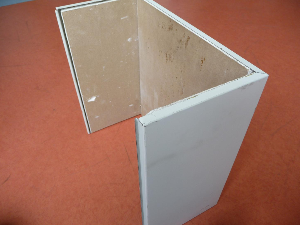 傳統(tǒng)機(jī)房板在施工過(guò)程中有哪些常見問(wèn)題呢？