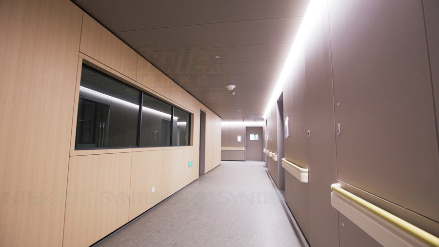 過道木紋鋼制墻板.jpg undefined